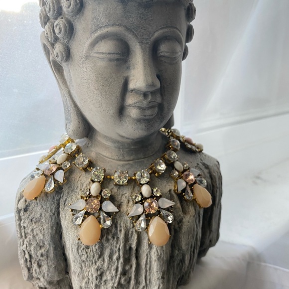 Necklace from Francesca’s - Picture 4 of 7